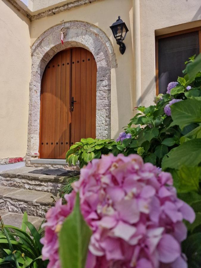 Palorto Traditional Hotel Gjirokastër Exterior foto